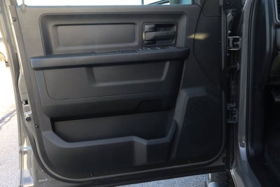 2026 RAM 2500 Black Express 4x4 Crew Cab 6'4 Box