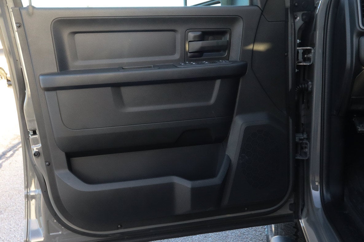 2026 RAM 2500 Black Express 4x4 Crew Cab 6'4 Box