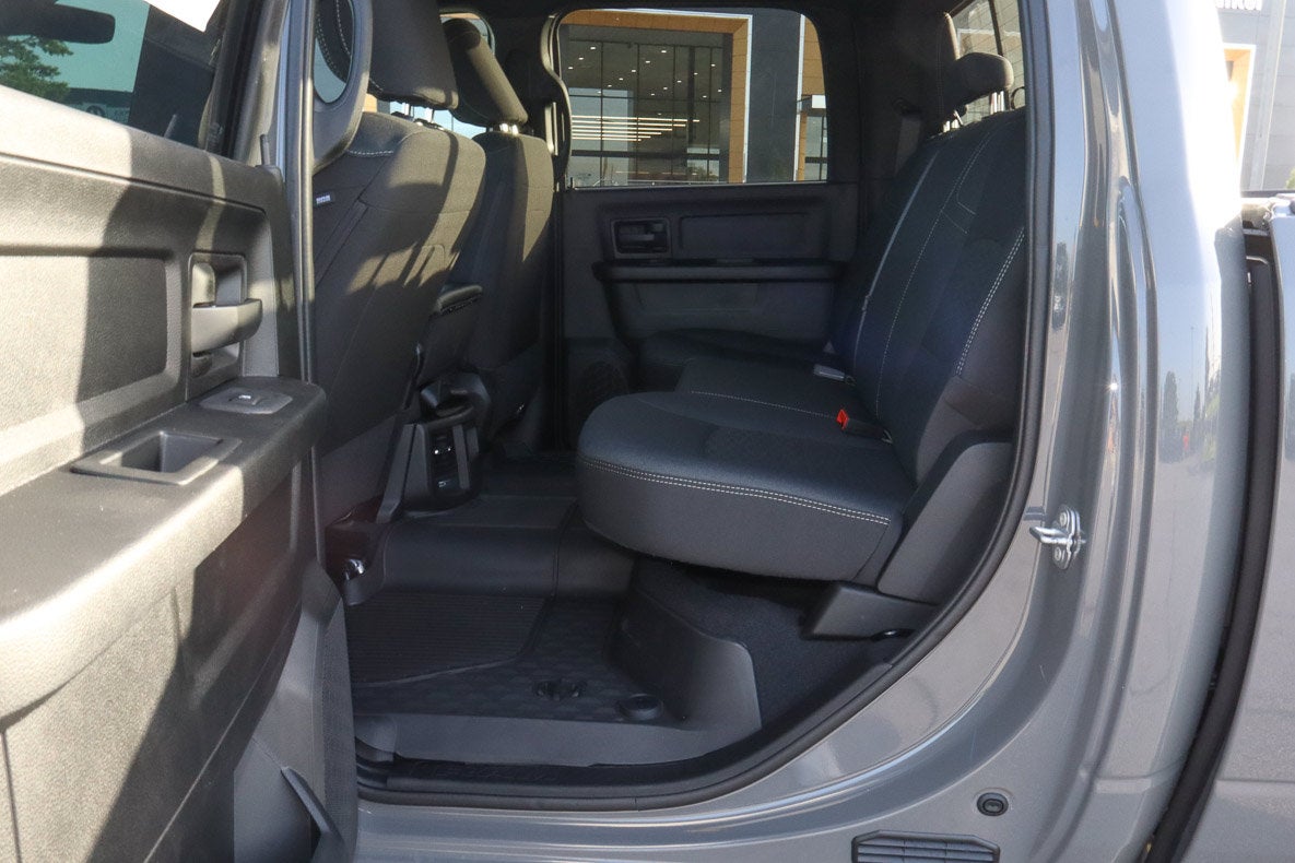 2026 RAM 2500 Black Express 4x4 Crew Cab 6'4 Box