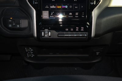 2026 RAM 2500 Black Express 4x4 Crew Cab 6'4 Box