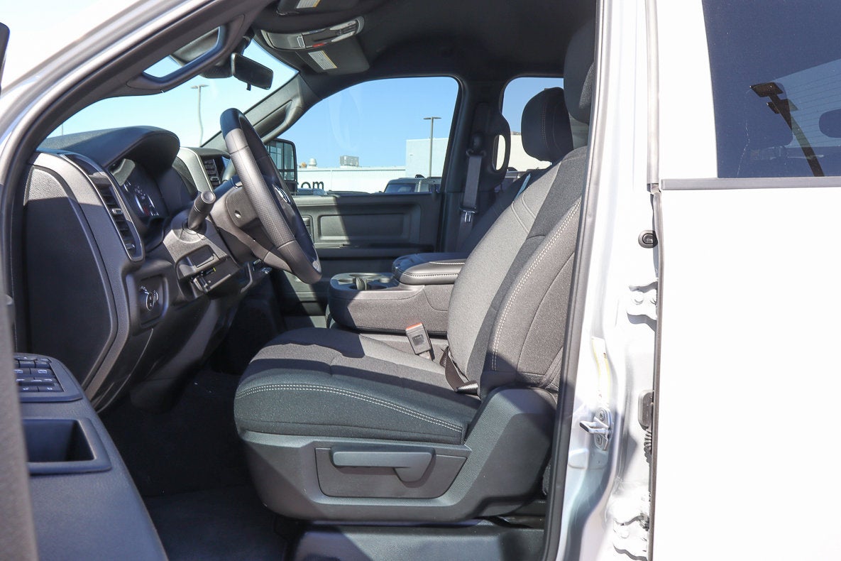 2026 RAM 2500 Black Express