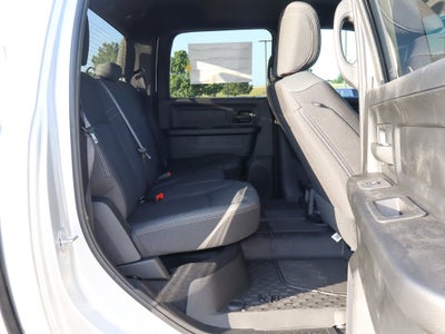 2026 RAM 2500 Black Express 4x4 Crew Cab 6'4 Box