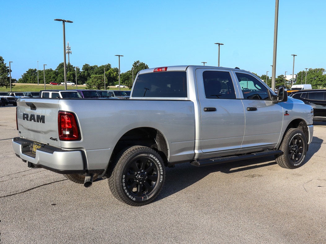 2026 RAM 2500 Black Express 4x4 Crew Cab 6'4 Box