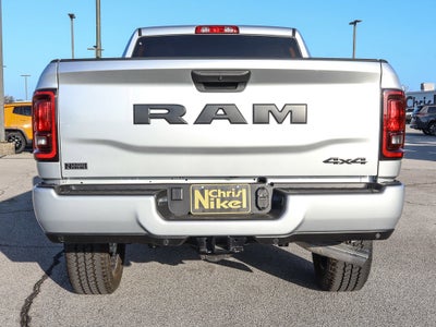 2026 RAM 2500 Black Express 4x4 Crew Cab 6'4 Box