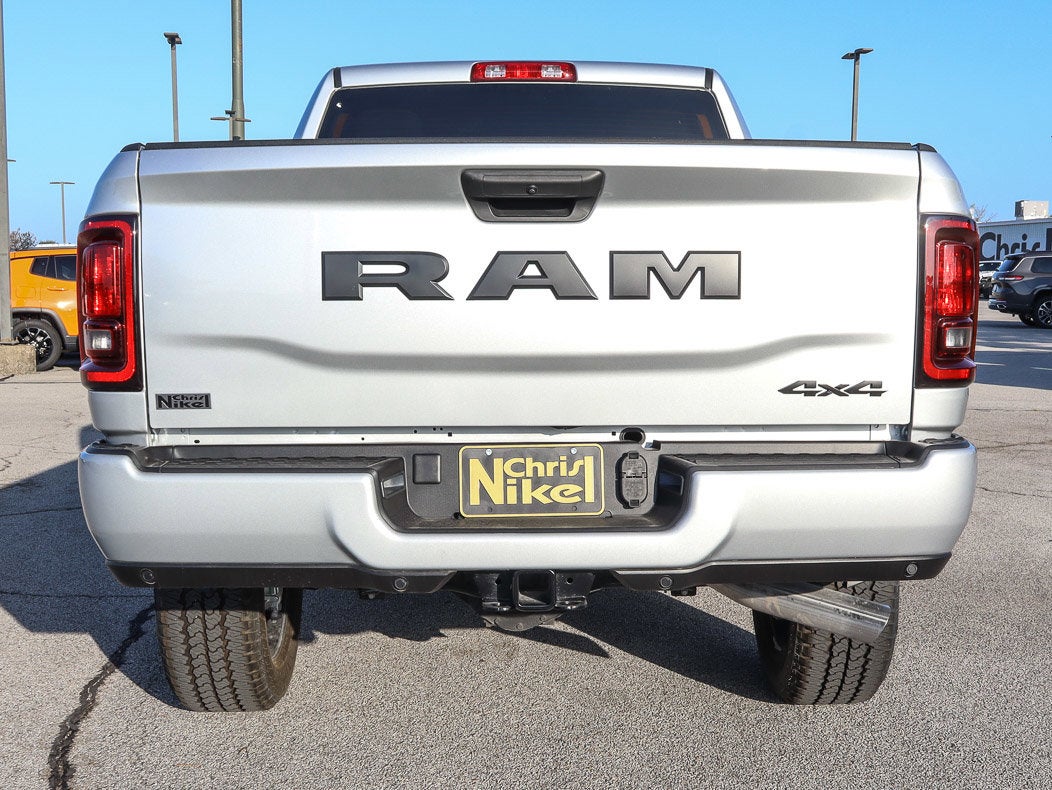 2026 RAM 2500 Black Express 4x4 Crew Cab 6'4 Box