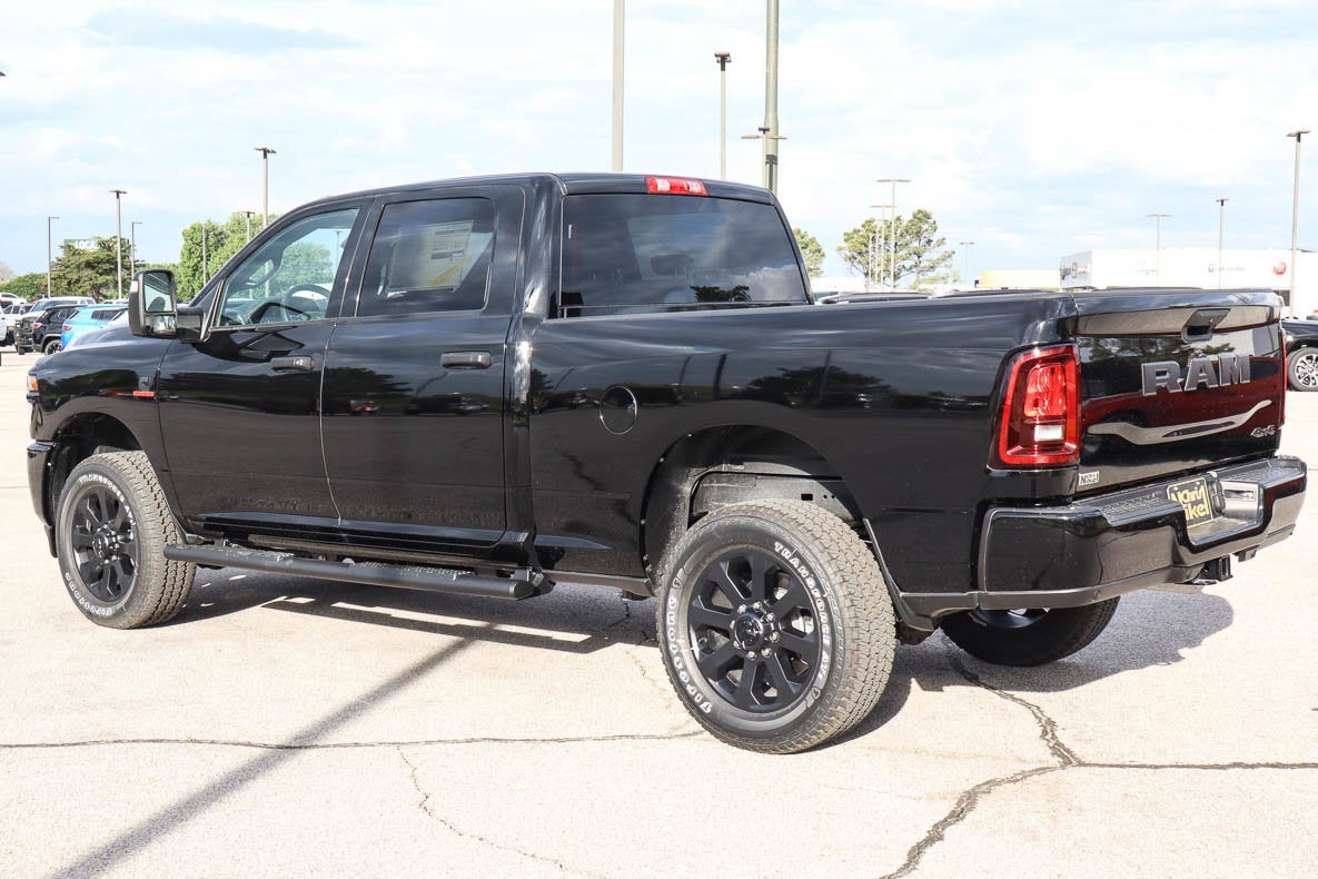 2026 RAM 2500 Black Express 4x4 Crew Cab 6'4 Box