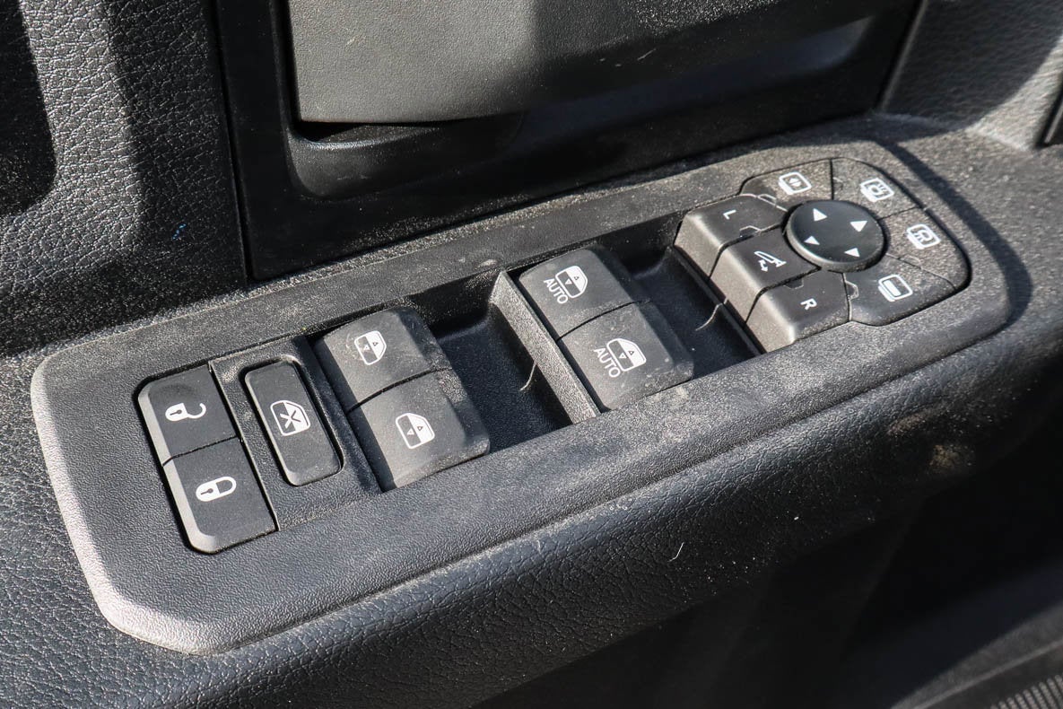 2026 RAM 2500 Black Express 4x4 Crew Cab 6'4 Box