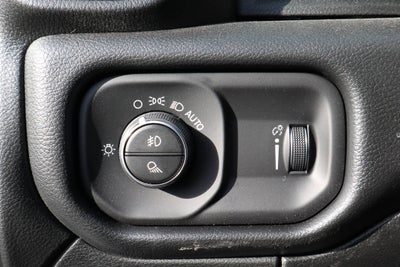 2026 RAM 2500 Black Express 4x4 Crew Cab 6'4 Box