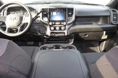 2026 RAM 2500 Black Express 4x4 Crew Cab 6'4 Box