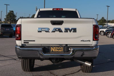 2027 RAM 2500 Big Horn 4x4 Crew Cab 6'4 Box