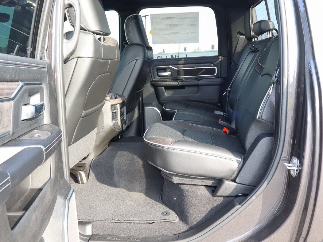 2026 RAM 2500 Laramie 4x4 Crew Cab 6'4 Box