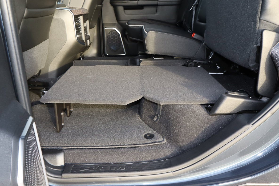 2026 RAM 2500 Laramie 4x4 Crew Cab 6'4 Box