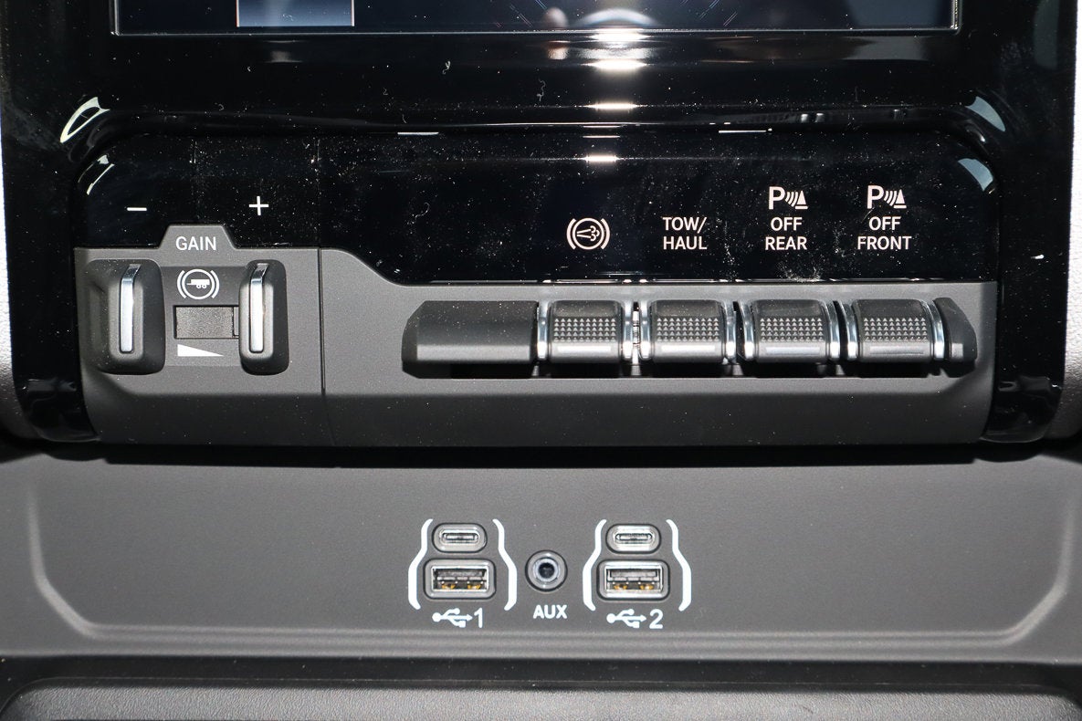 2026 RAM 2500 Laramie 4x4 Crew Cab 6'4 Box