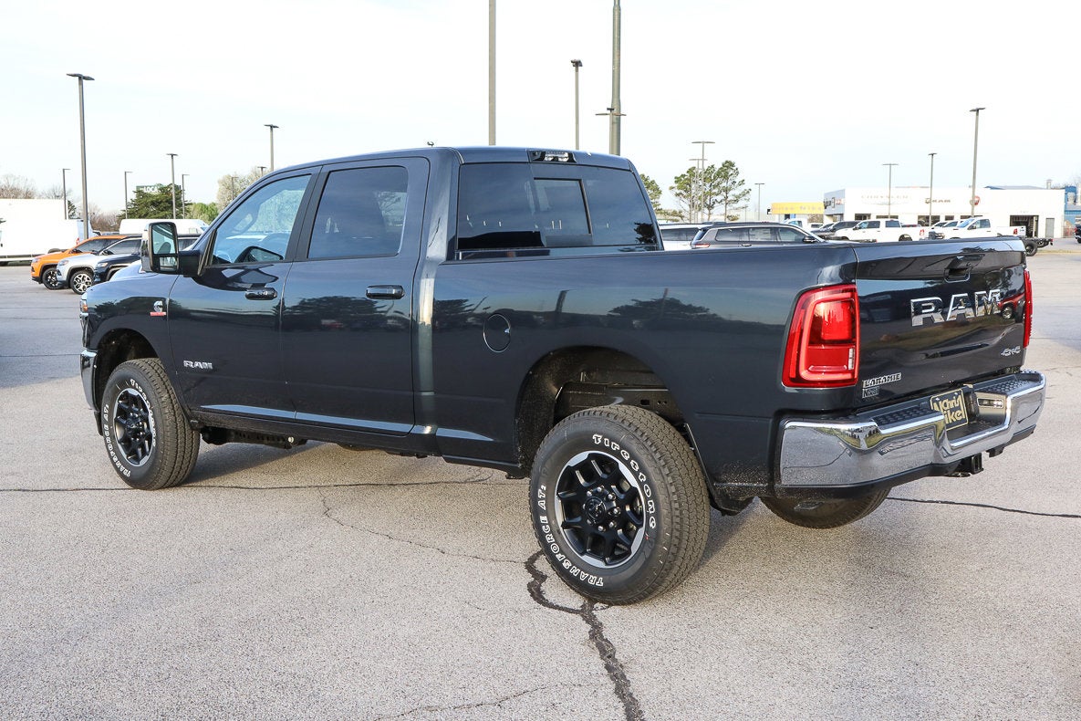2026 RAM 2500 Laramie 4x4 Crew Cab 6'4 Box