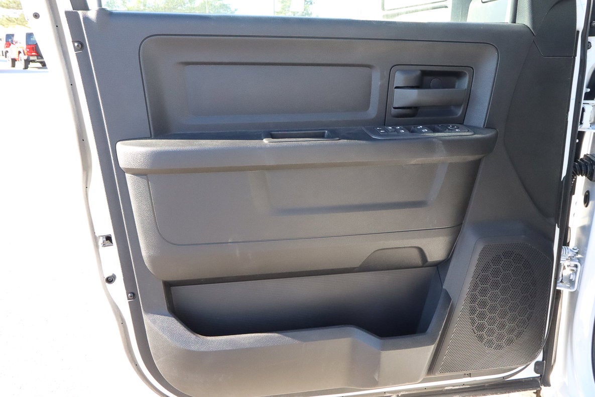 2026 RAM 2500 Tradesman 4x4 Crew Cab 8' Box