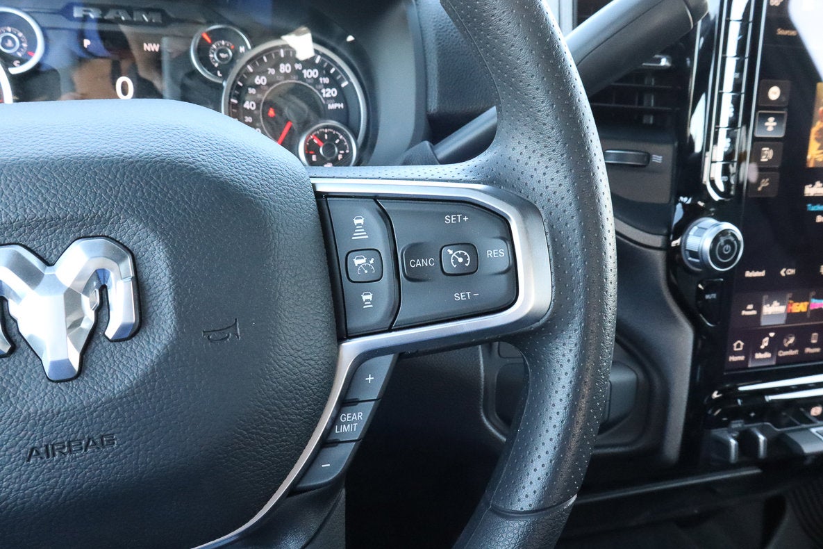 2026 RAM 2500 Tradesman 4x4 Crew Cab 8' Box