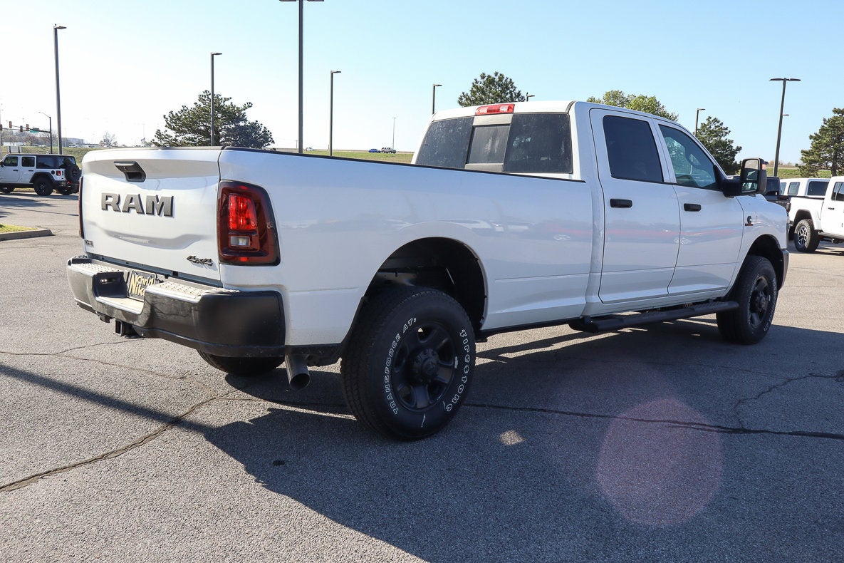 2026 RAM 2500 Tradesman 4x4 Crew Cab 8' Box