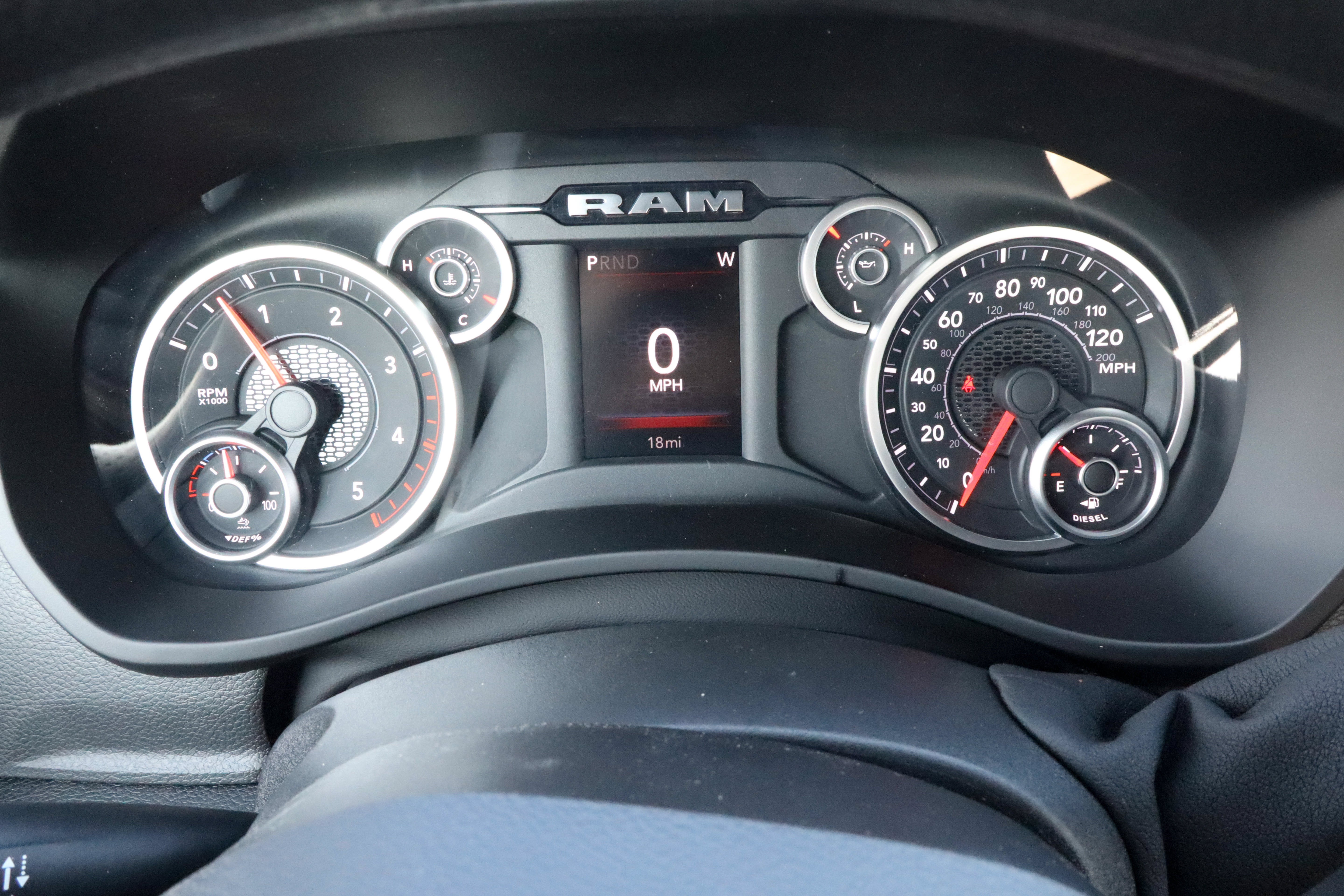 2026 RAM 2500 Tradesman 4x4 Crew Cab 8' Box