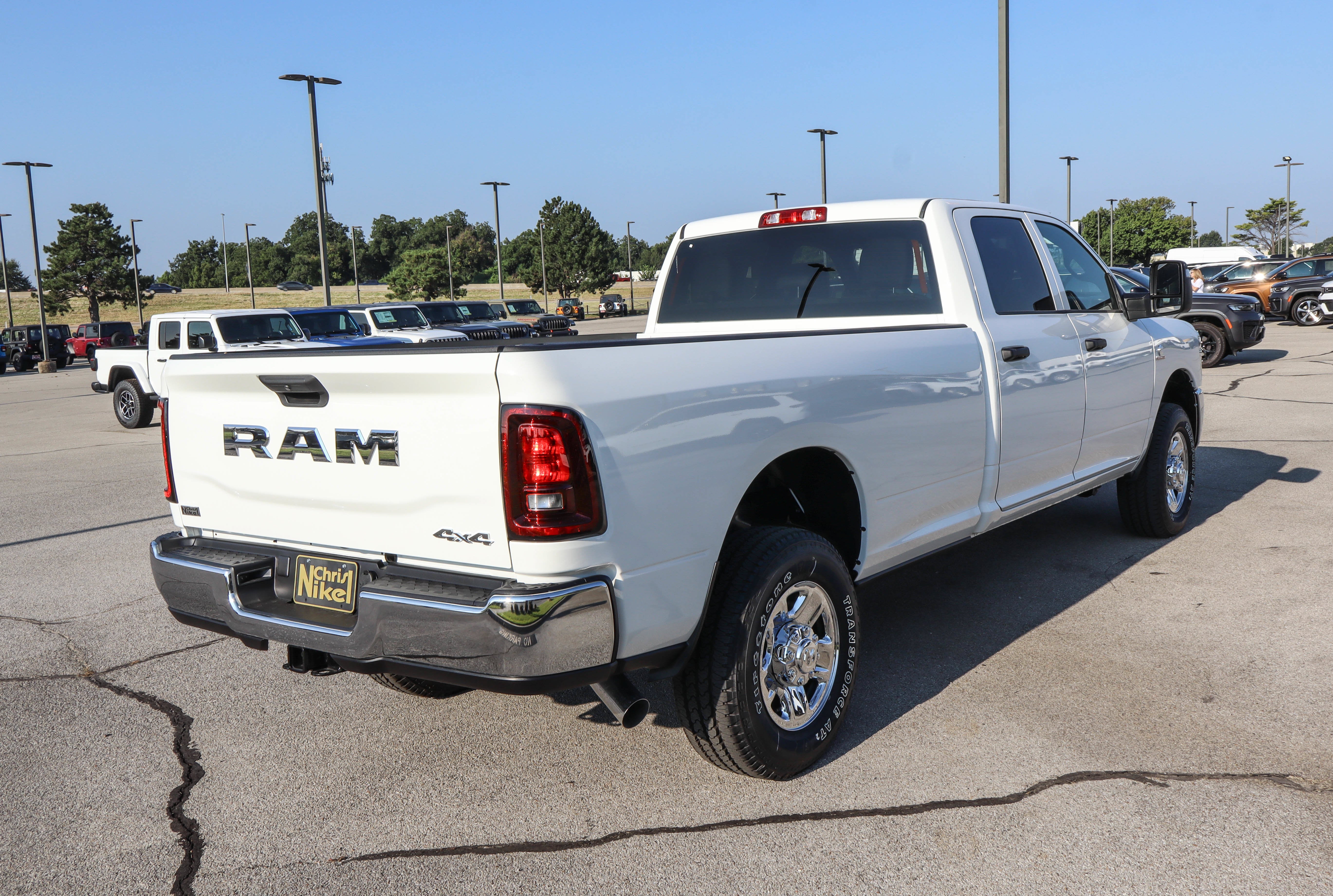 2026 RAM 2500 Tradesman 4x4 Crew Cab 8' Box