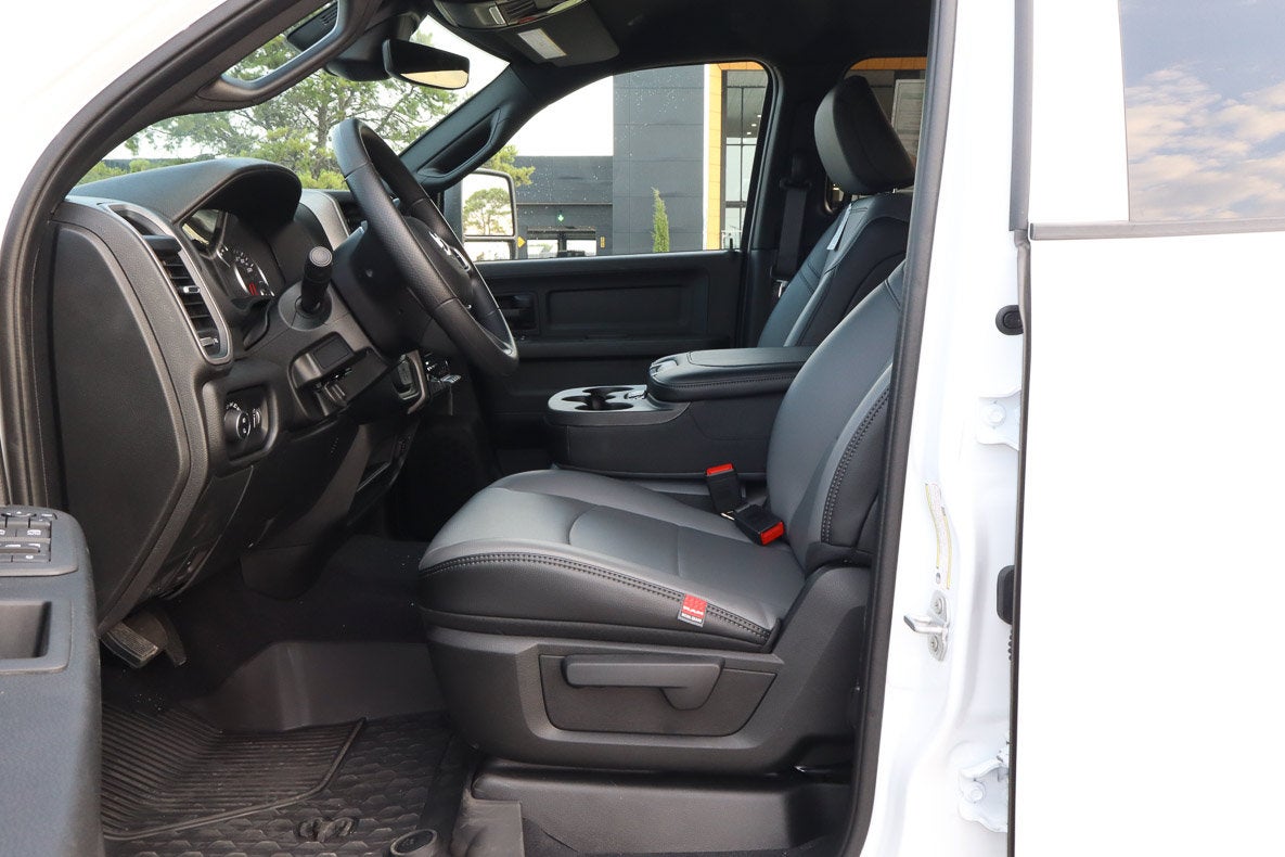 2026 RAM 2500 Tradesman 4x4 Crew Cab 8' Box