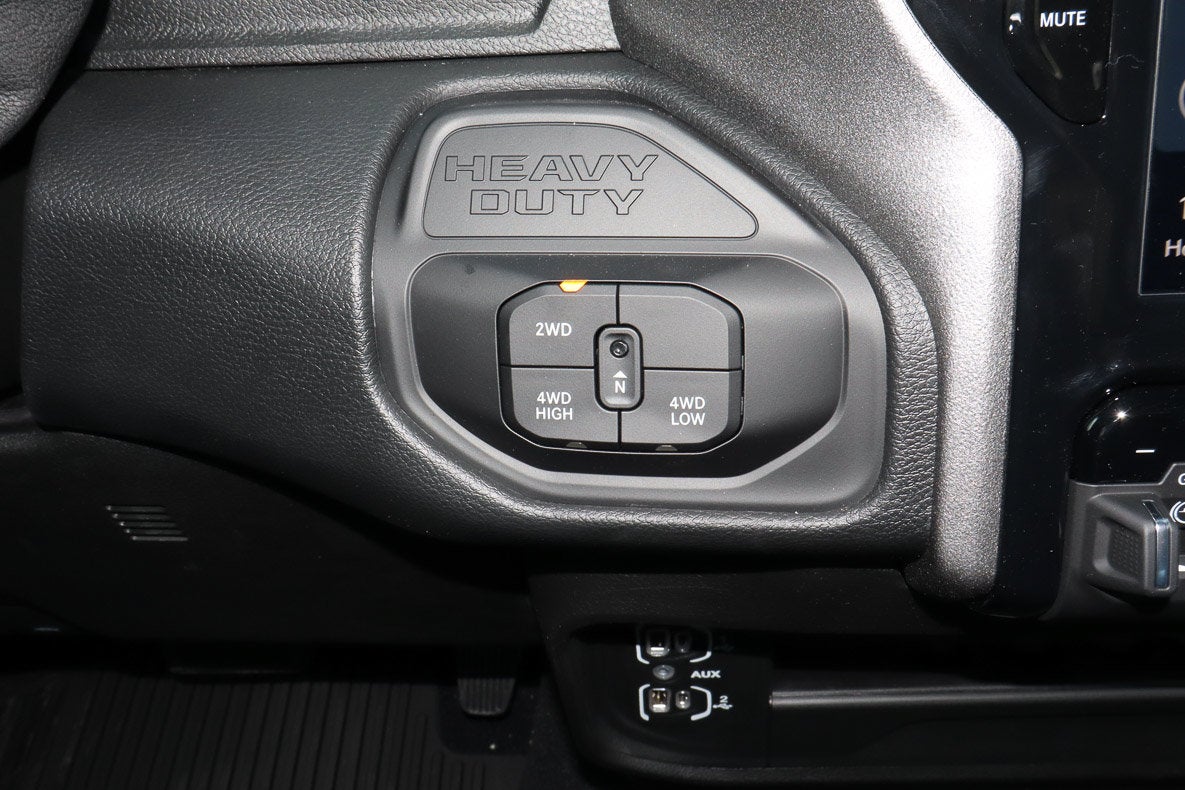2026 RAM 2500 Tradesman 4x4 Crew Cab 8' Box