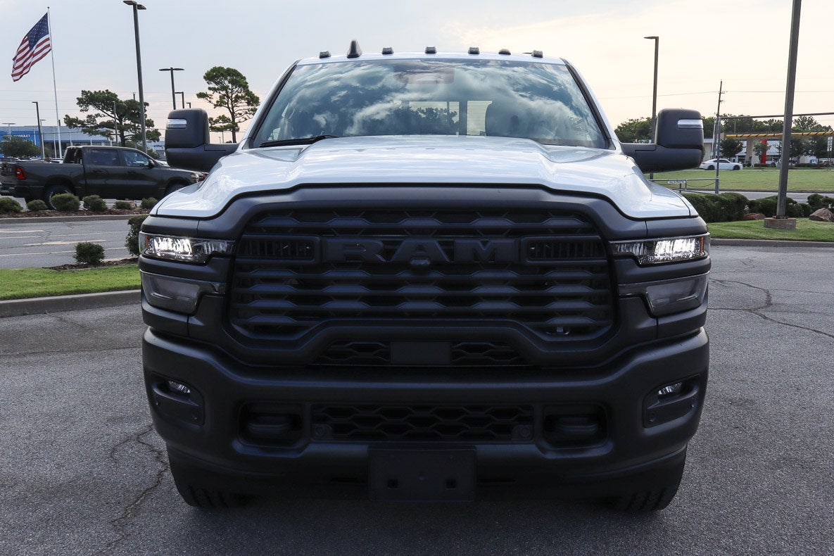 2026 RAM 2500 Tradesman 4x4 Crew Cab 8' Box