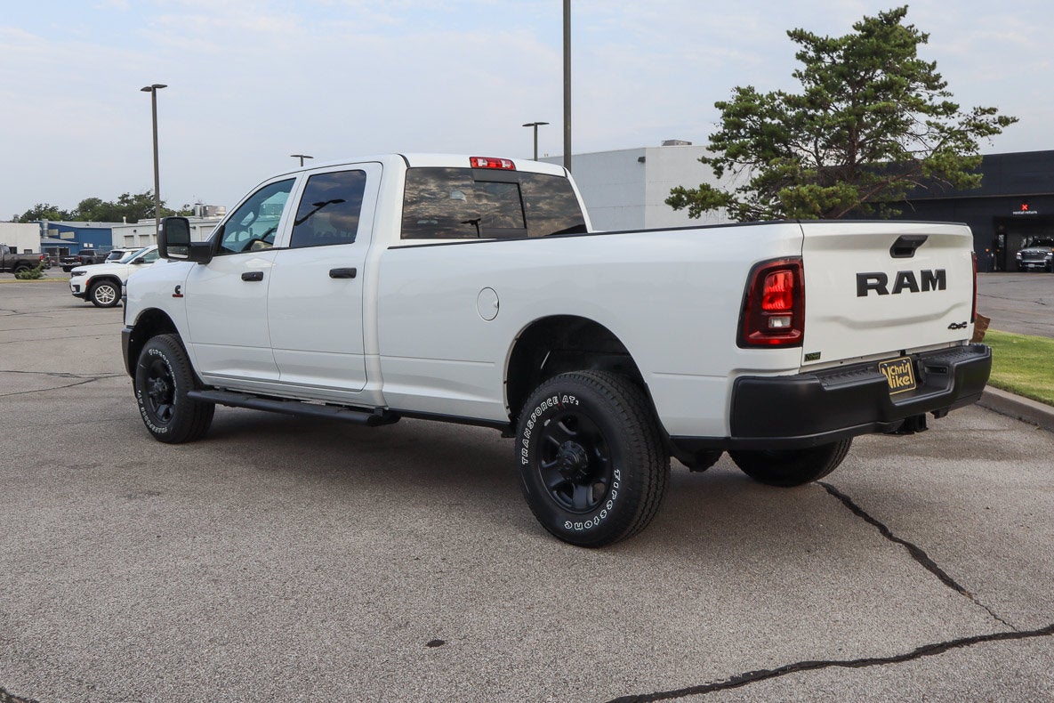 2026 RAM 2500 Tradesman 4x4 Crew Cab 8' Box