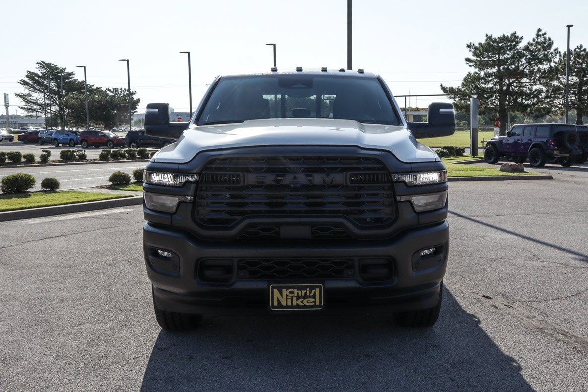 2026 RAM 2500 Tradesman 4x4 Crew Cab 8' Box