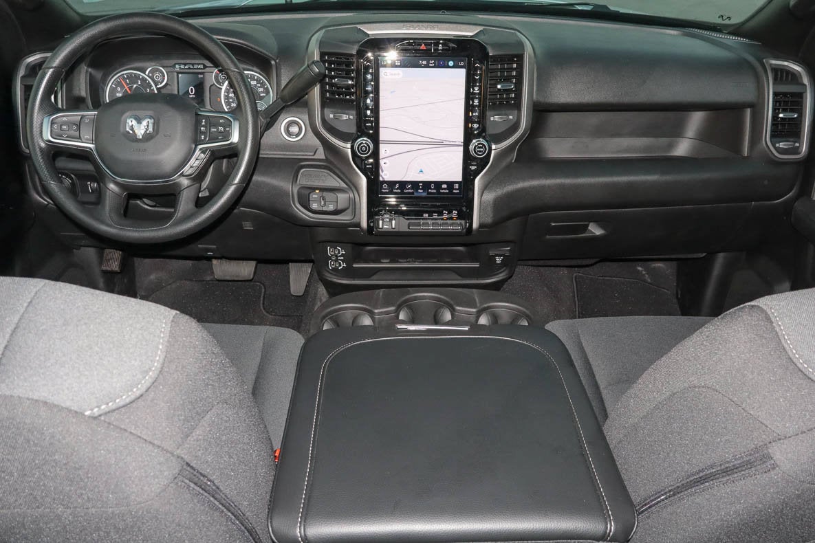 2026 RAM 2500 Tradesman 4x4 Crew Cab 8' Box