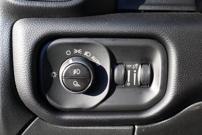 2026 RAM 2500 Laramie 4x4 Mega Cab 6'4 Box