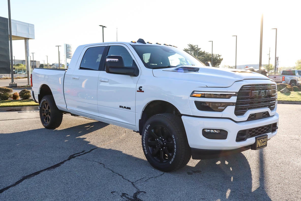 2026 RAM 2500 Laramie 4x4 Mega Cab 6'4 Box
