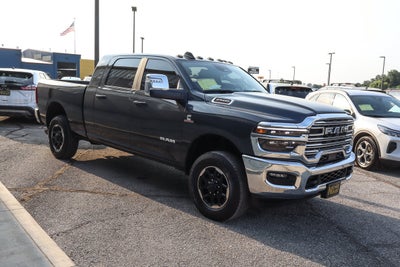2025 RAM 2500 Laramie 4x4 Mega Cab 6'4 Box