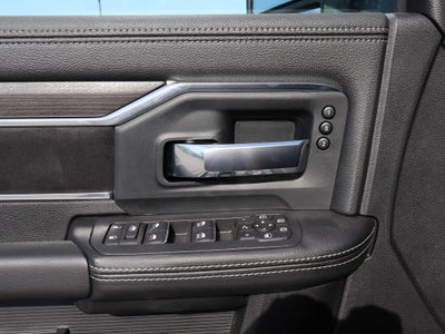 2026 RAM 2500 Laramie 4x4 Mega Cab 6'4 Box