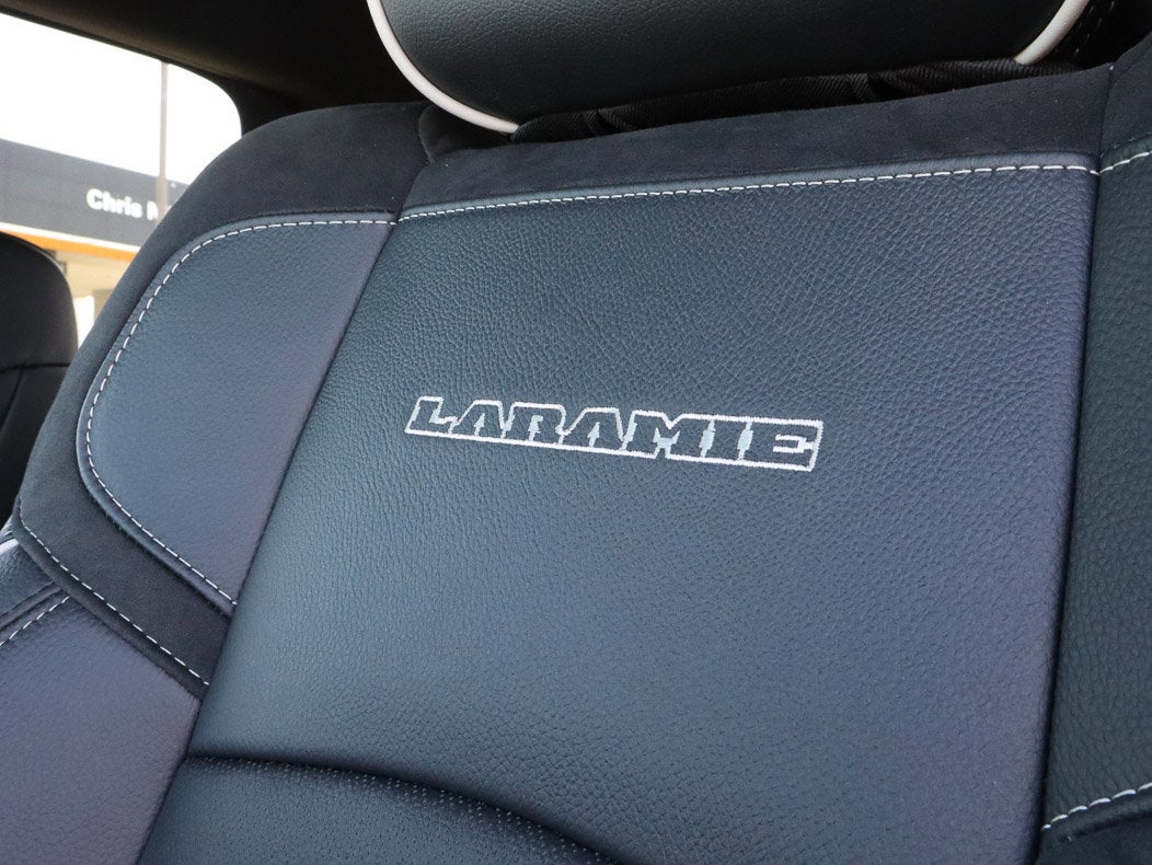 2026 RAM 2500 Laramie 4x4 Mega Cab 6'4 Box