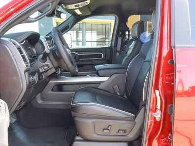 2026 RAM 2500 Laramie 4x4 Mega Cab 6'4 Box