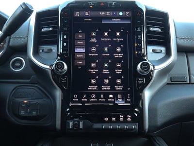 2026 RAM 2500 Laramie 4x4 Mega Cab 6'4 Box