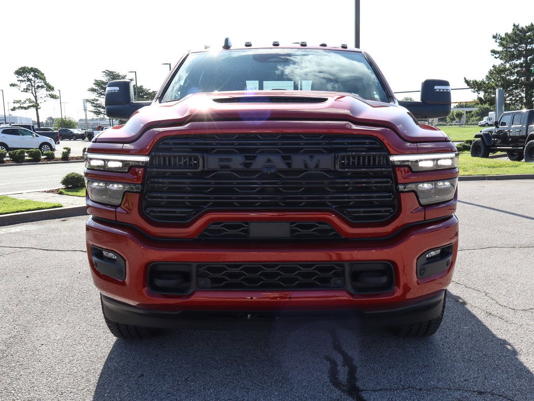 2026 RAM 2500 Laramie 4x4 Mega Cab 6'4 Box