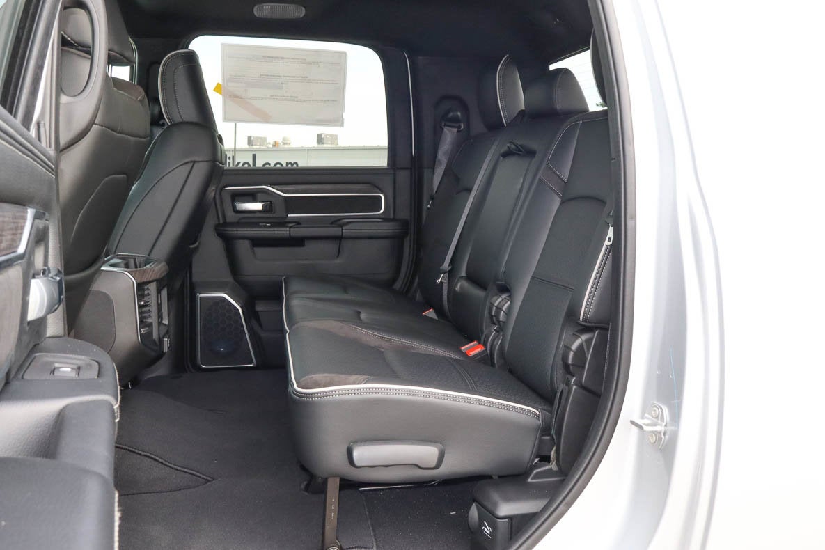 2026 RAM 2500 Laramie 4x4 Mega Cab 6'4 Box