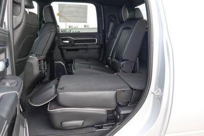2026 RAM 2500 Laramie 4x4 Mega Cab 6'4 Box