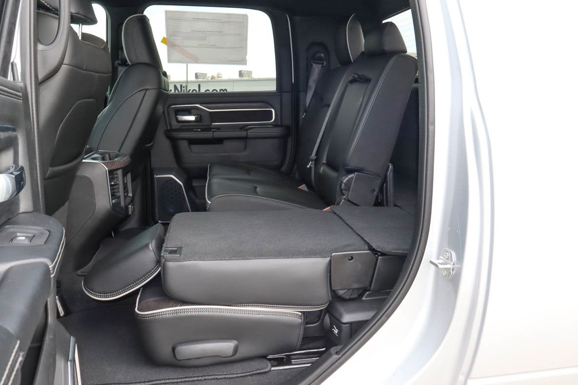 2026 RAM 2500 Laramie 4x4 Mega Cab 6'4 Box