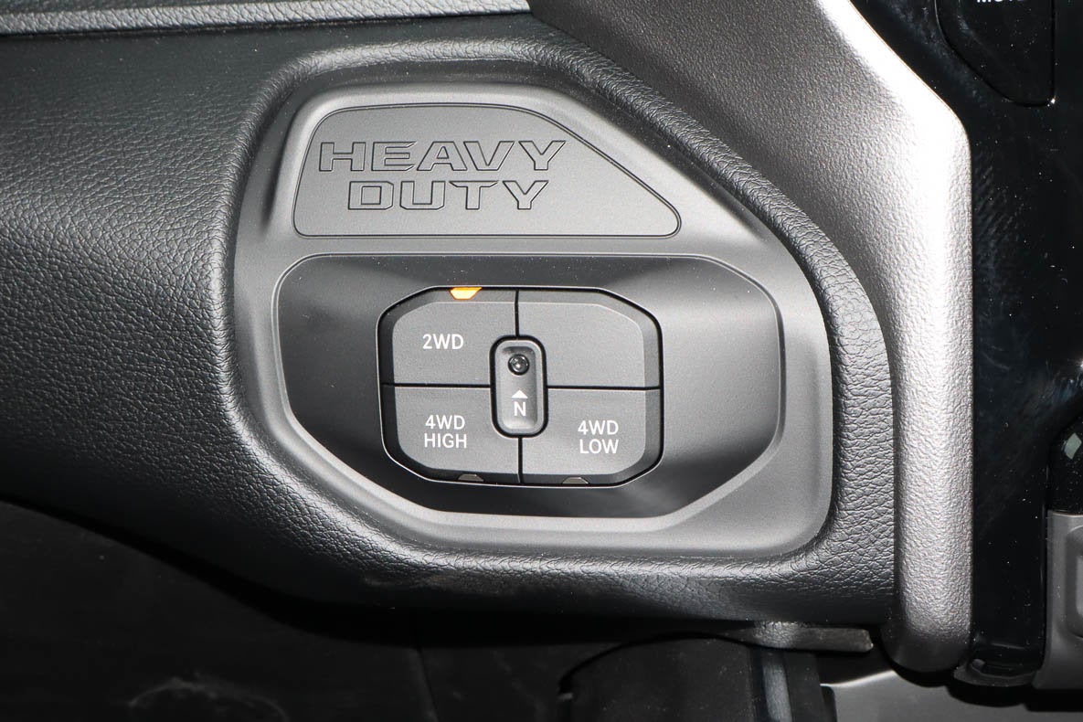 2026 RAM 2500 Laramie 4x4 Mega Cab 6'4 Box