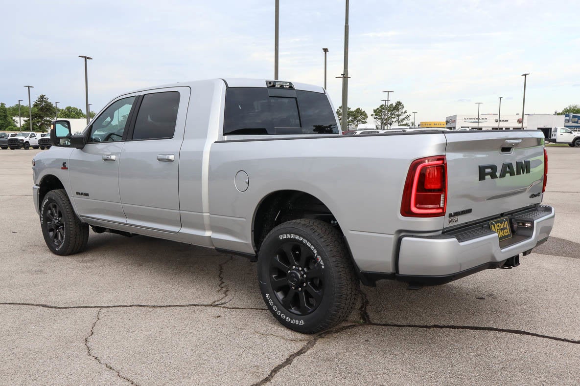 2026 RAM 2500 Laramie 4x4 Mega Cab 6'4 Box