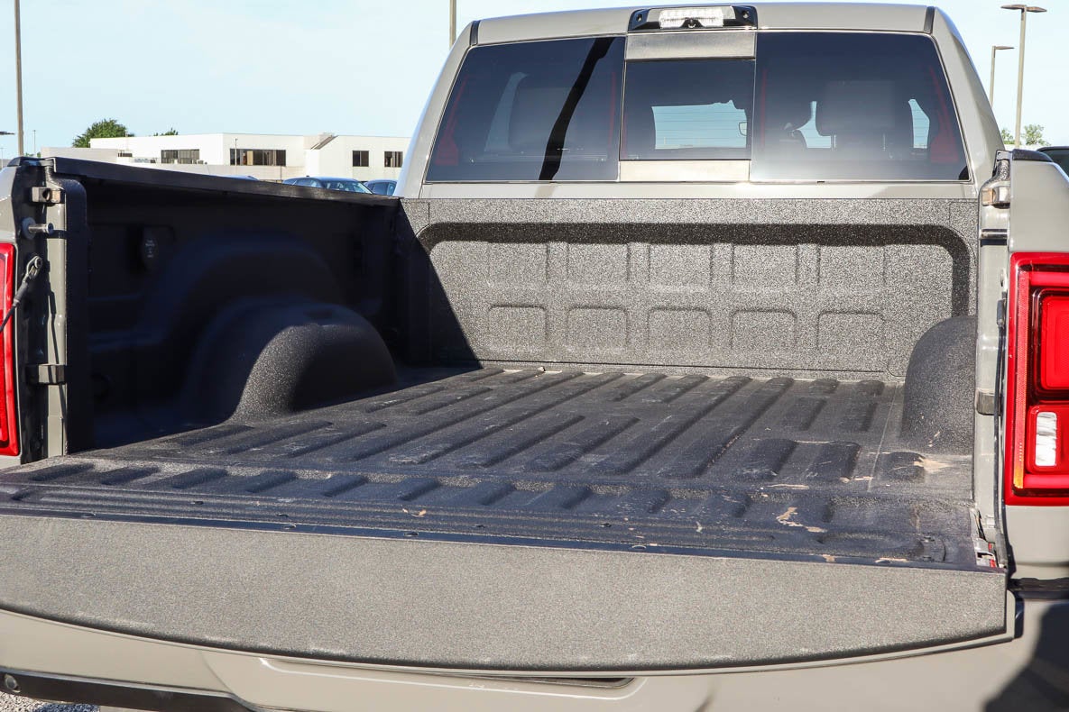 2026 RAM 2500 Laramie 4x4 Mega Cab 6'4 Box