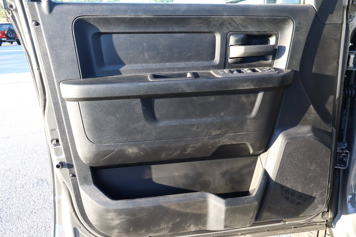 2026 RAM 3500 Tradesman 4x4 Crew Cab 8' Box