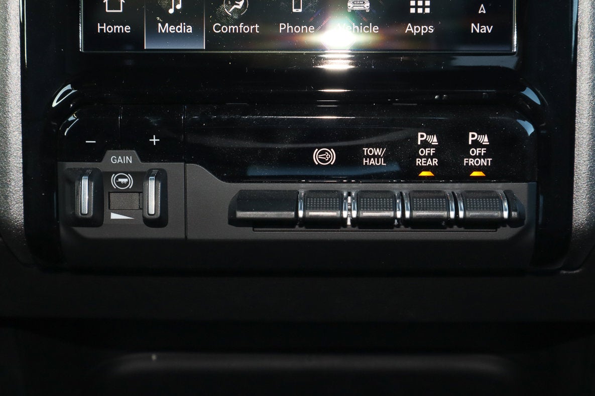 2026 RAM 3500 Tradesman 4x4 Crew Cab 8' Box