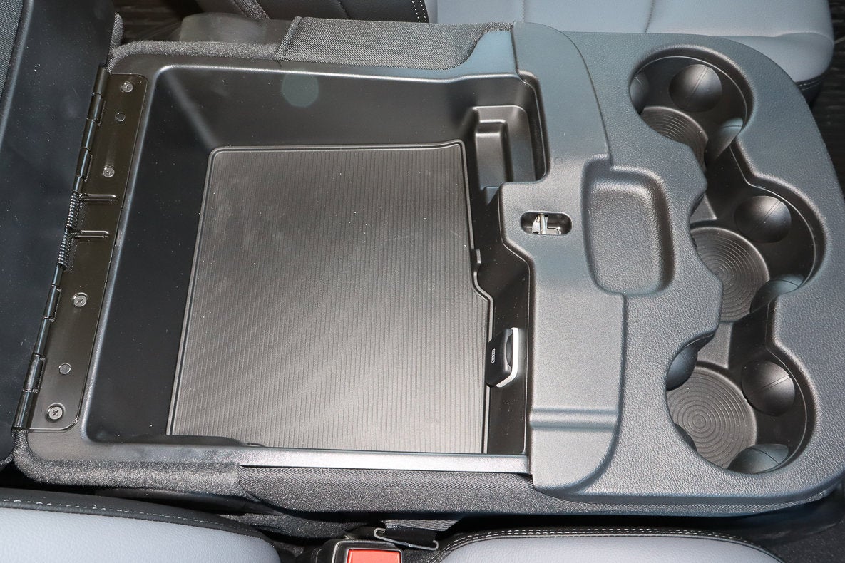 2026 RAM 3500 Tradesman 4x4 Crew Cab 8' Box