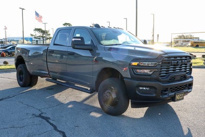 2026 RAM 3500 Tradesman 4x4 Crew Cab 8' Box