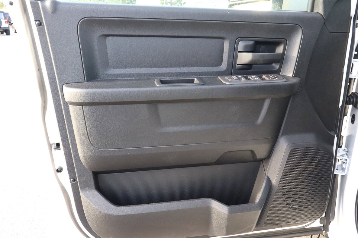 2026 RAM 3500 Tradesman 4x4 Crew Cab 8' Box