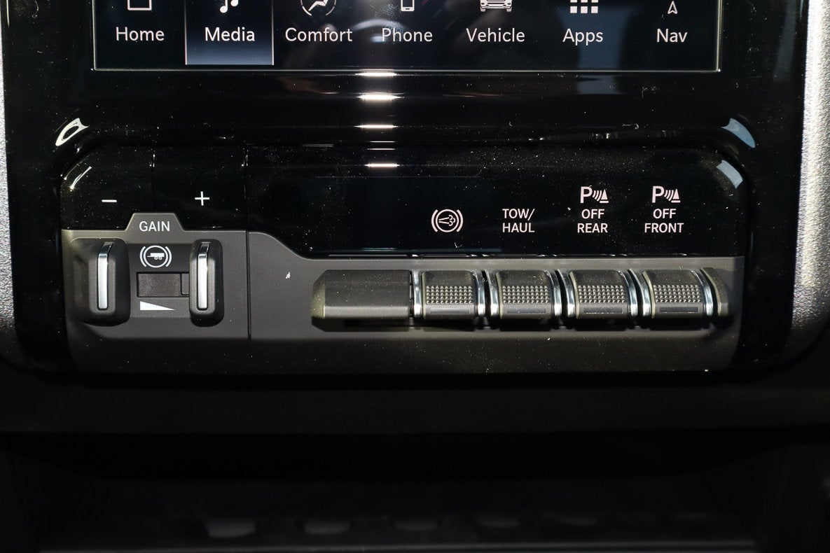 2026 RAM 3500 Tradesman 4x4 Crew Cab 8' Box