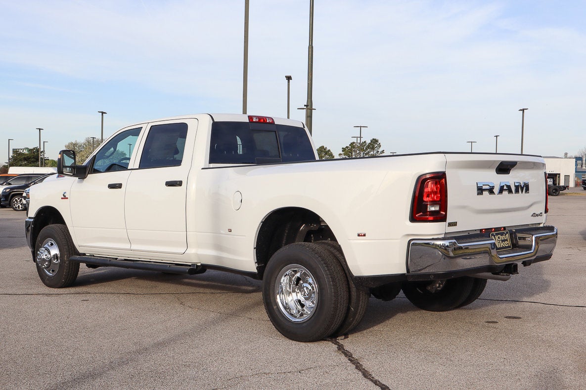 2026 RAM 3500 Tradesman 4x4 Crew Cab 8' Box